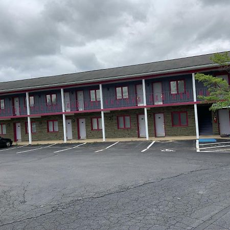 Travelodge By Wyndham Strasburg/Lancaster Amish Country Εξωτερικό φωτογραφία