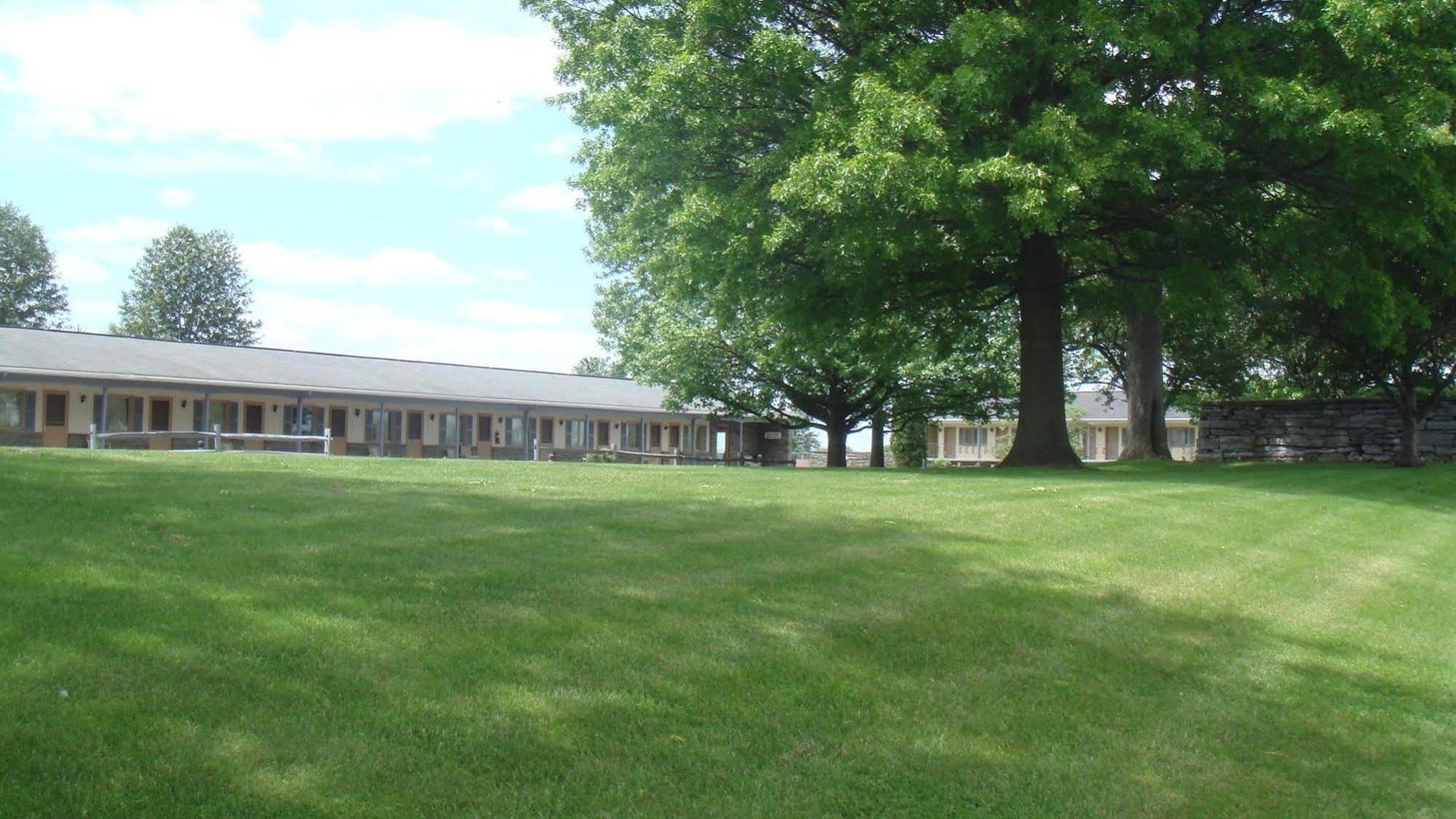 Travelodge By Wyndham Strasburg/Lancaster Amish Country Εξωτερικό φωτογραφία