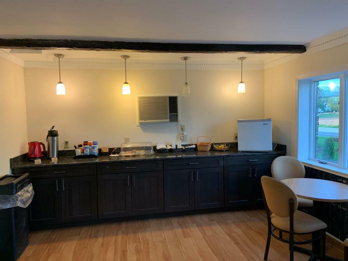 Travelodge By Wyndham Strasburg/Lancaster Amish Country Εξωτερικό φωτογραφία